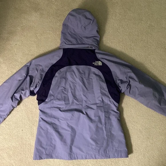 Girls north face jacket - Picture 4 of 8